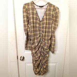 Absolutely it! Beige plaid rutched midi dress